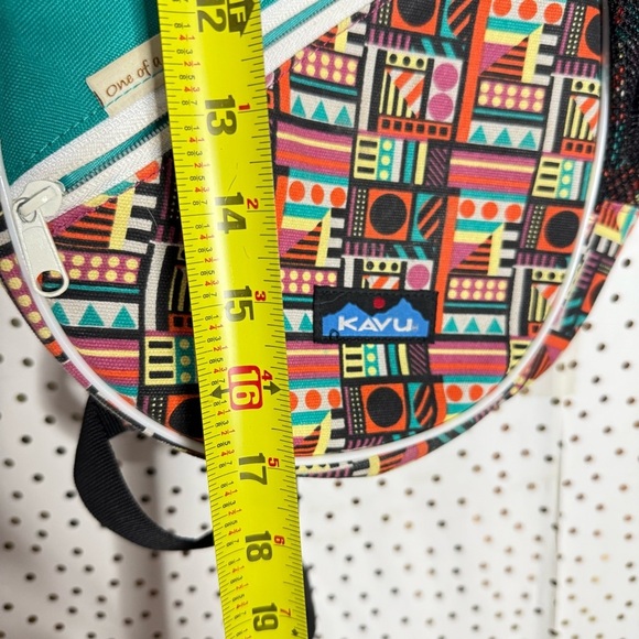 Kavu Colorful Sling Bag - Picture 3 of 8